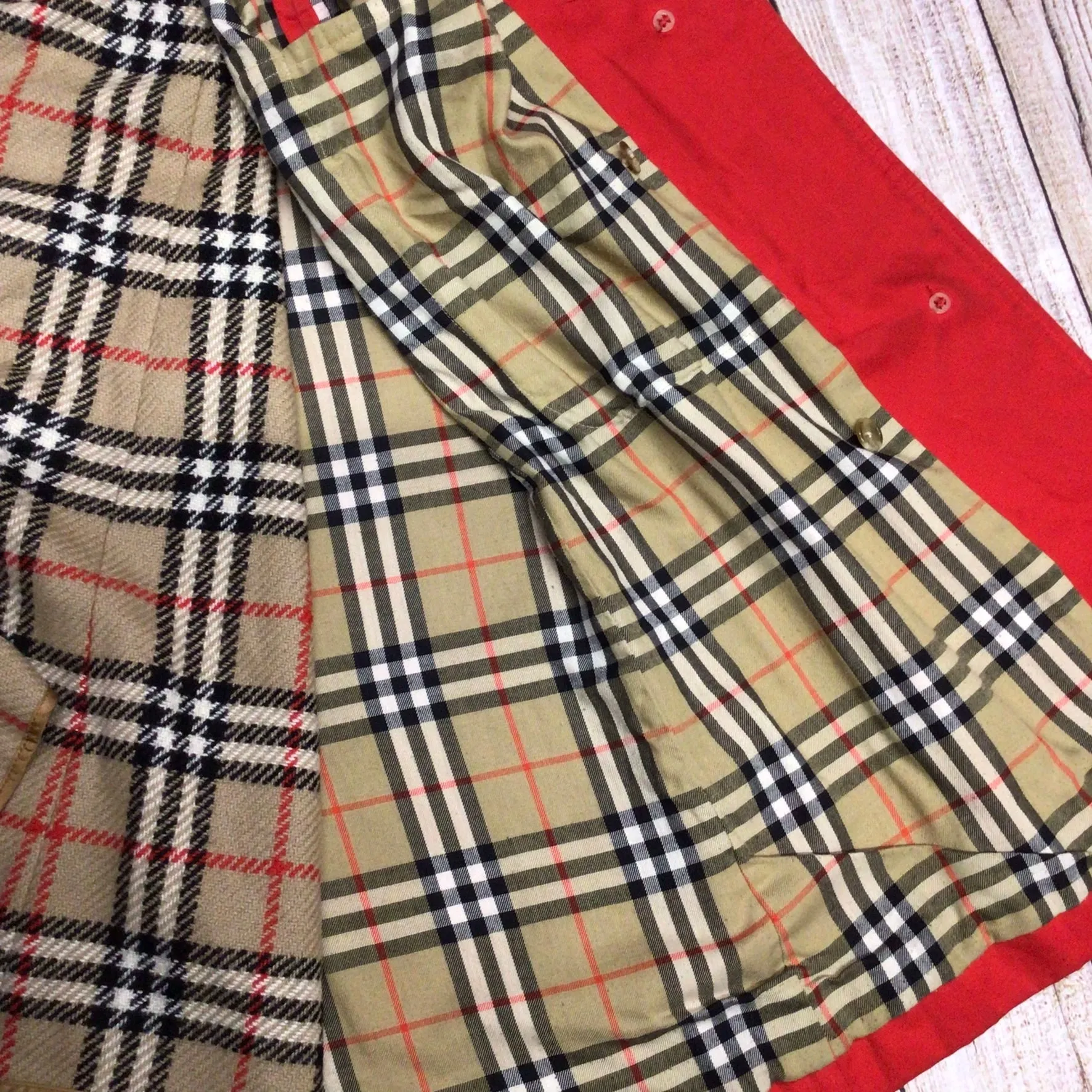 Burberrys Red Trench Coat w/Removable Wool Lining Size 12 Regular