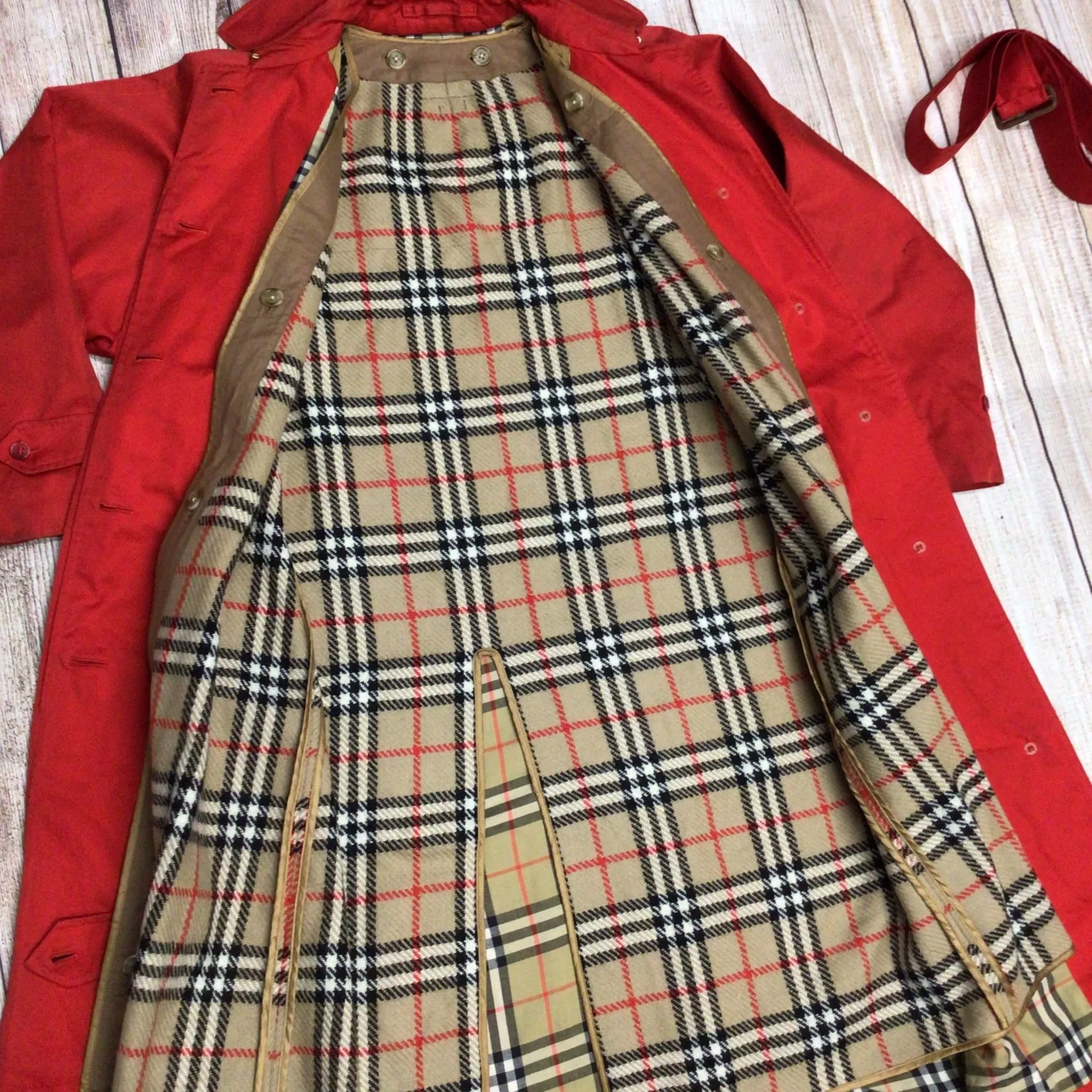 Burberrys Red Trench Coat w/Removable Wool Lining Size 12 Regular