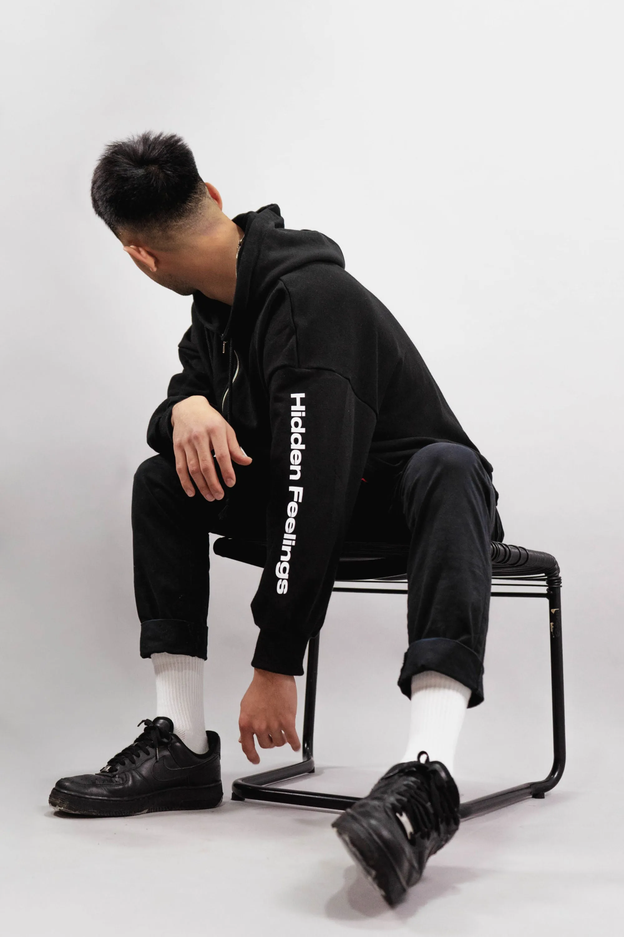 NOT EMPTY ZIP UP HOODIE